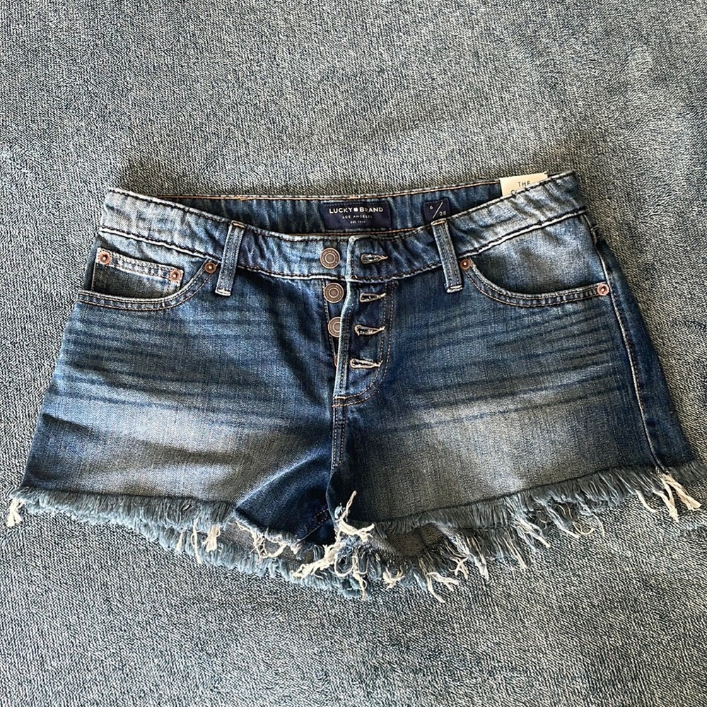 Lucky Brand denim shorts. Size 6/28